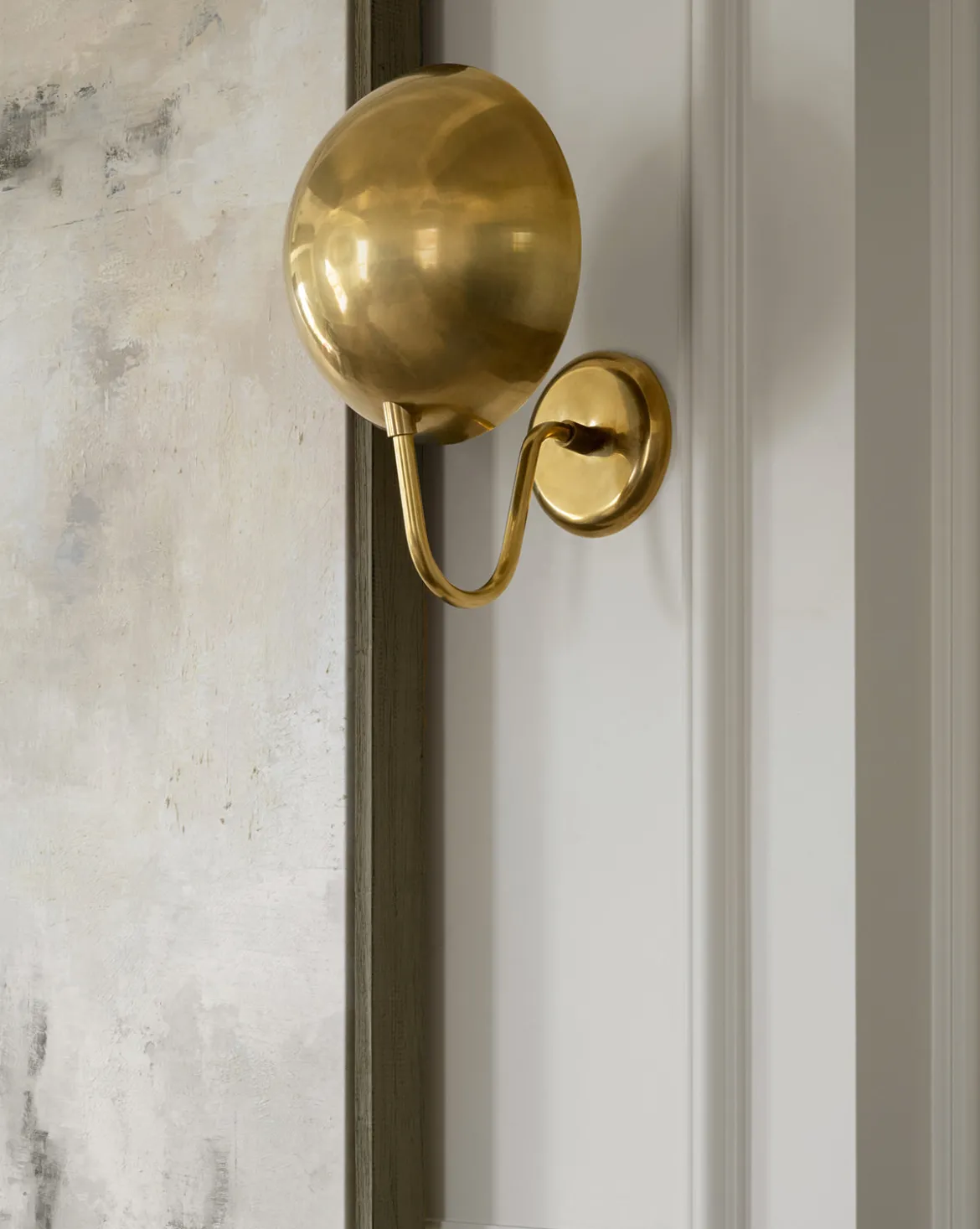 Aldorno Sconce