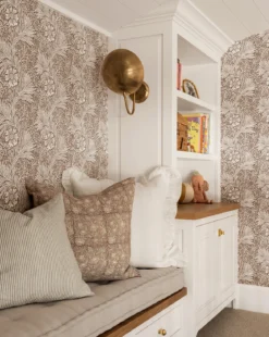 Aldorno Sconce