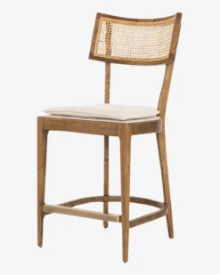 Alessia Stool