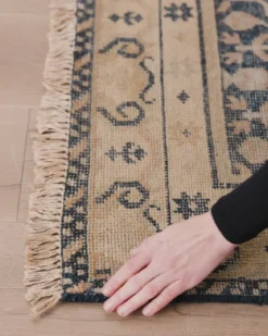 Campanella Hand-Knotted Wool Rug