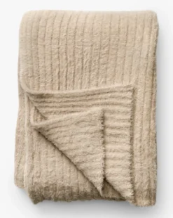 Caro Throw