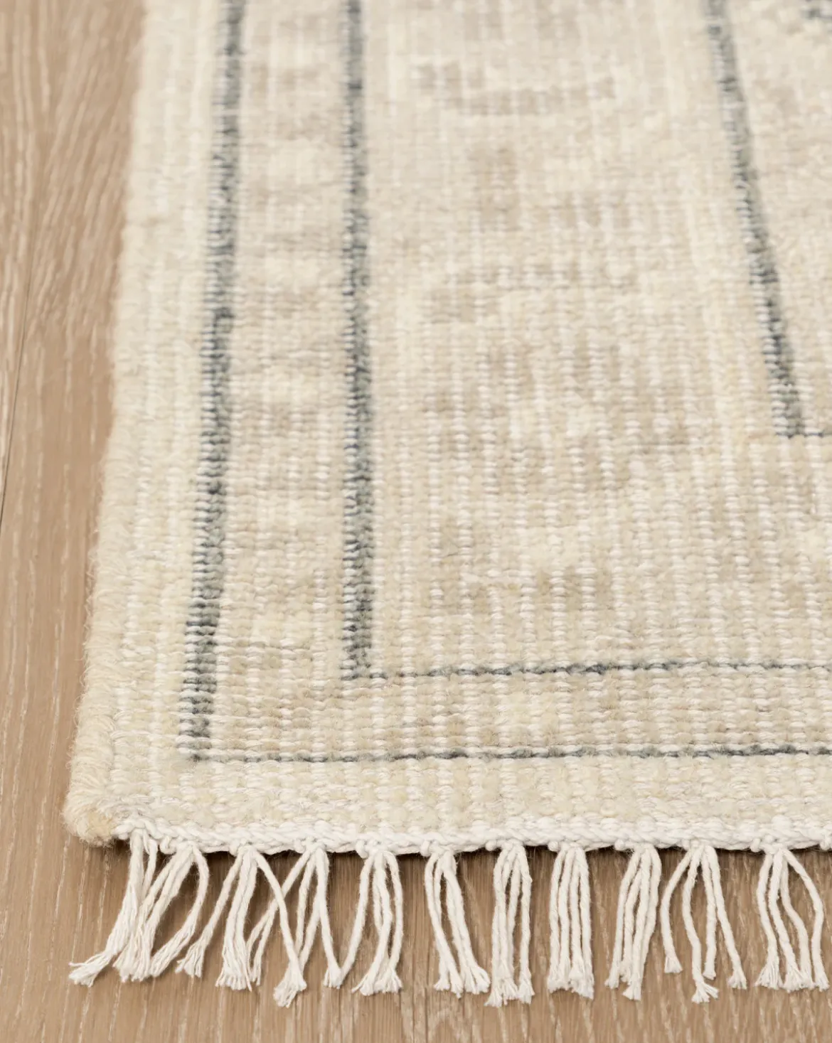 Elin Hand-Knotted Wool Rug