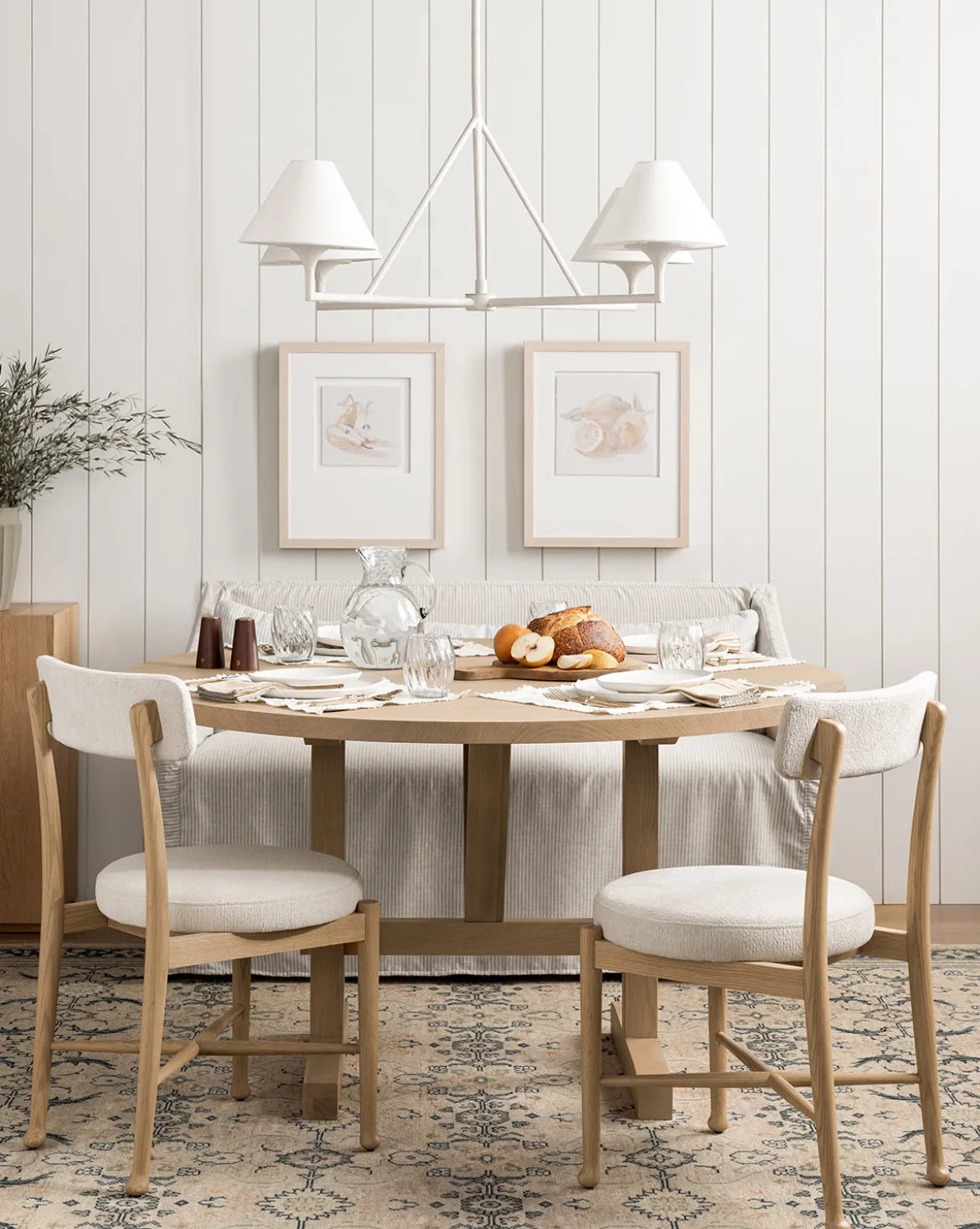 Giselle Round Table