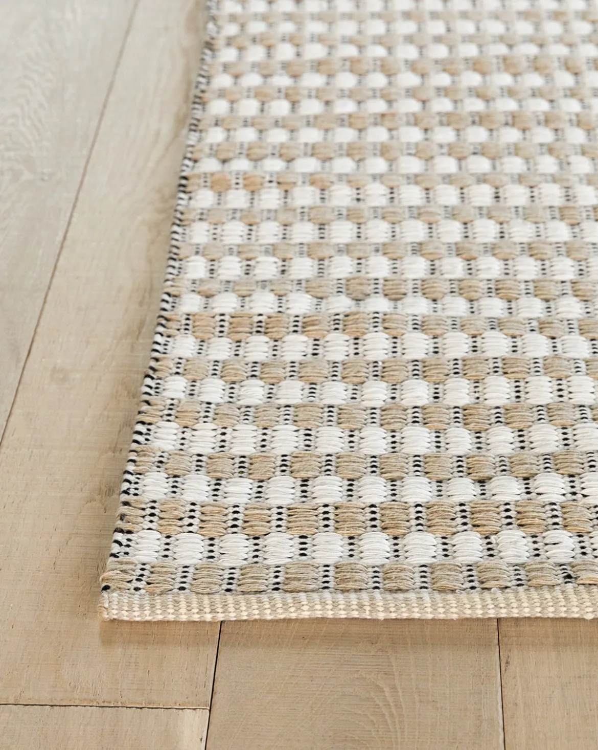 Granada Handwoven Indoor/Outdoor Rug