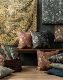 Hestercombe Floral Wallpaper