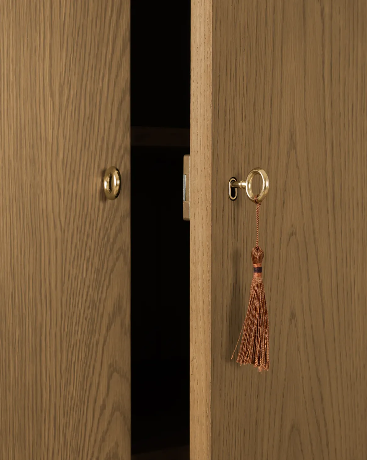 Jahnsen Cabinet
