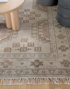 Kenna Hand-Knotted Wool Rug