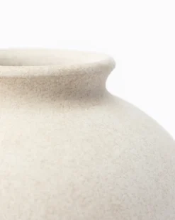 Krissan Vase
