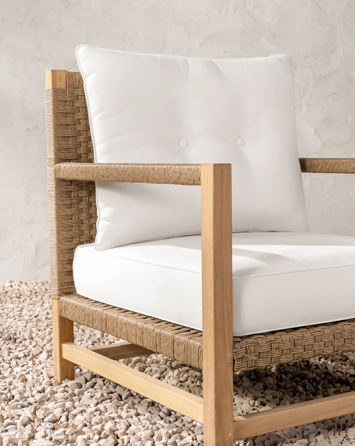 Lindon Outdoor Lounge Chair (Ready to Ship)