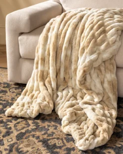 Maja Faux Fur Blanket