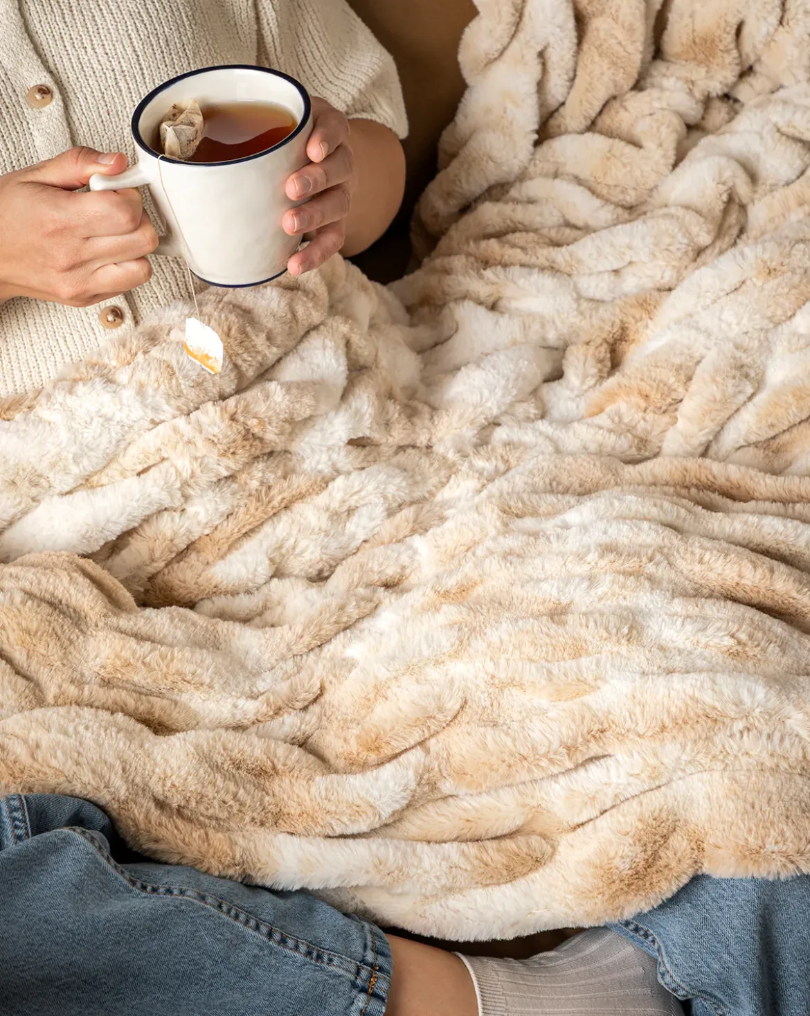 Maja Faux Fur Blanket