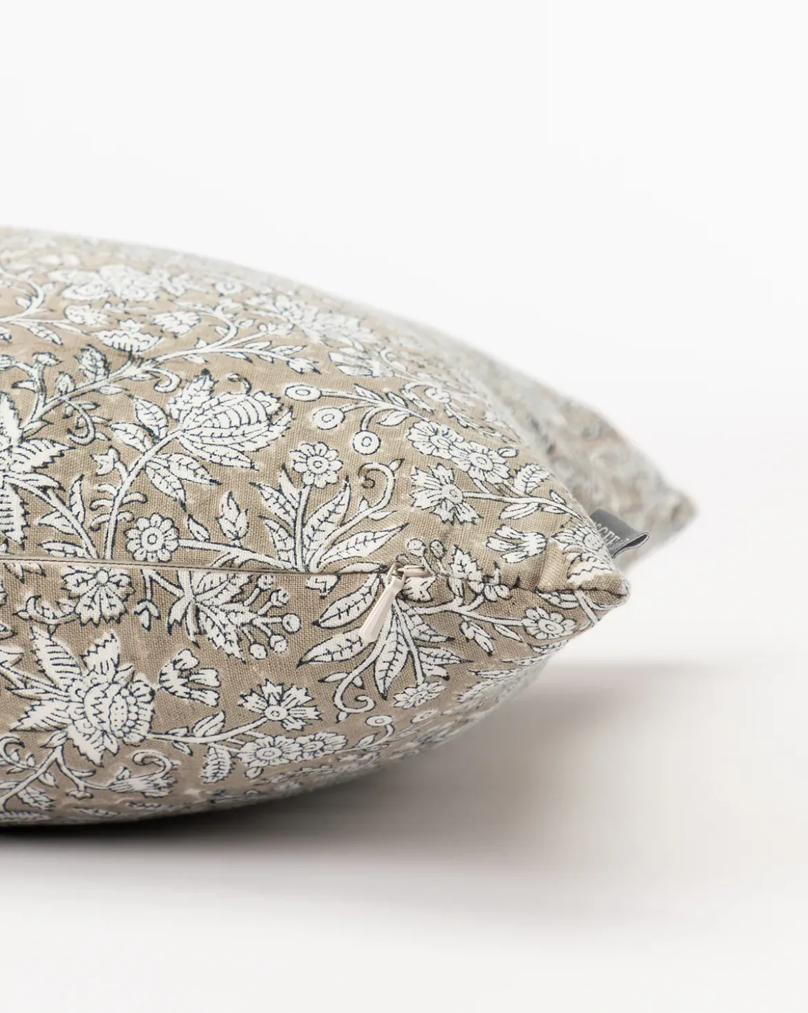 Mira Pillow Cover