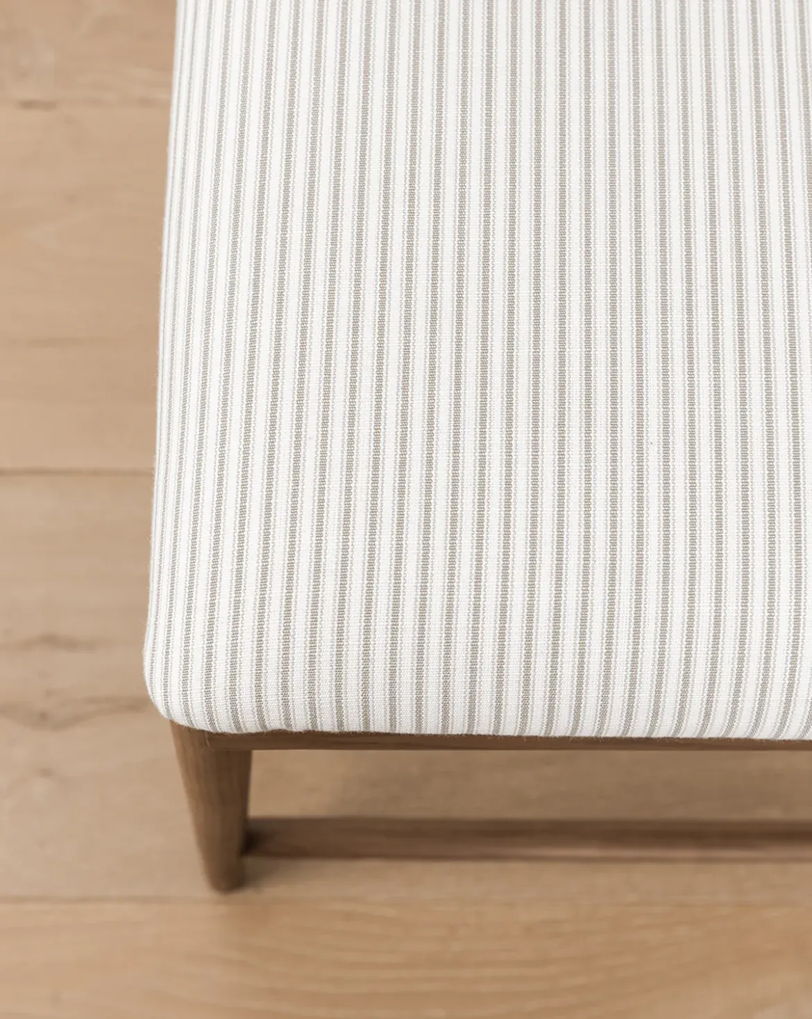 Molly Stool