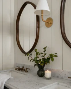 Oslo Mirror