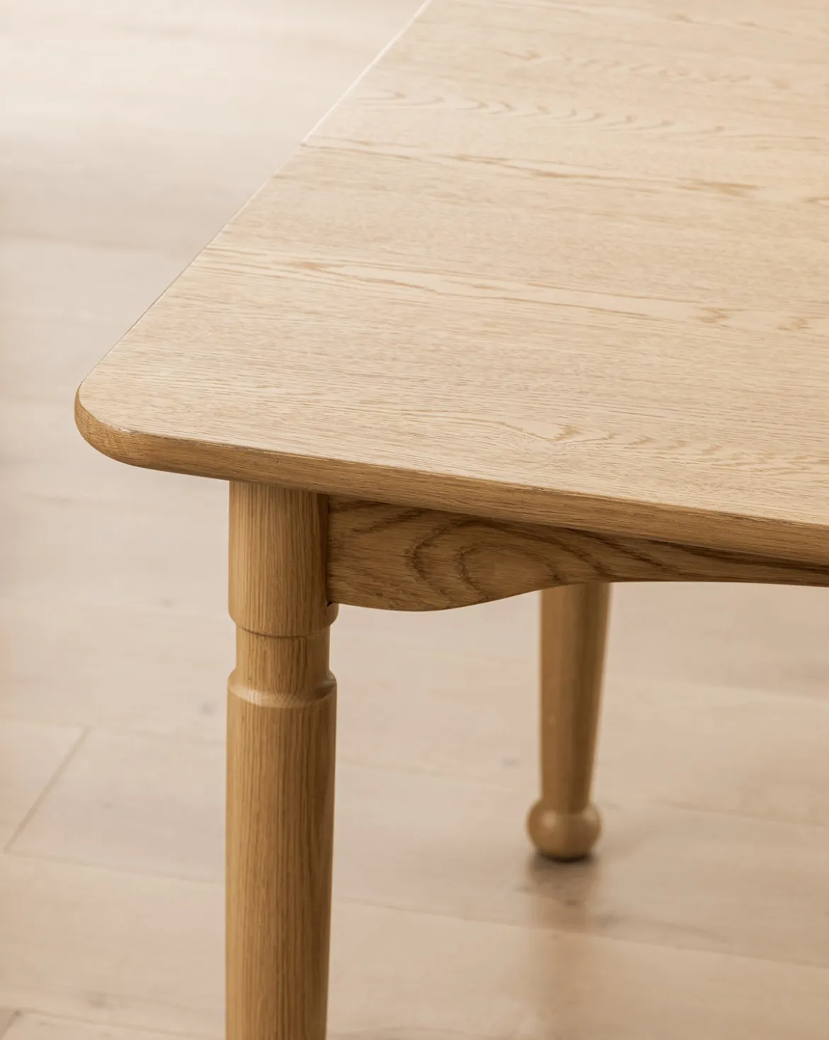 Phipps Dining Table
