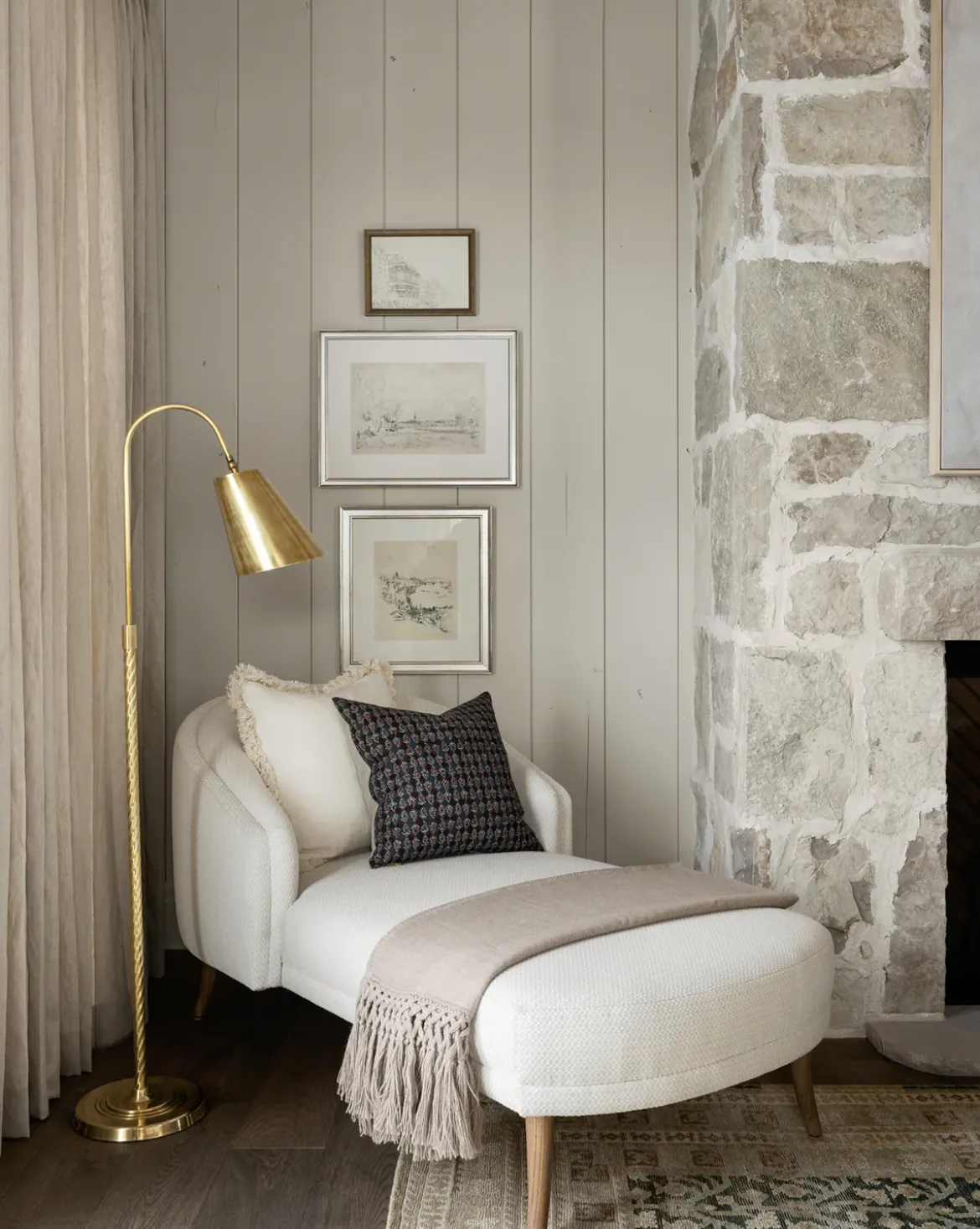 Saylor Floor Lamp