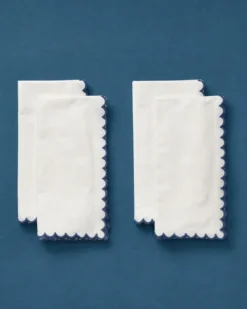 Scallop Border Napkins (Set of 4)