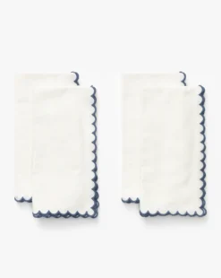 Scallop Border Napkins (Set of 4)