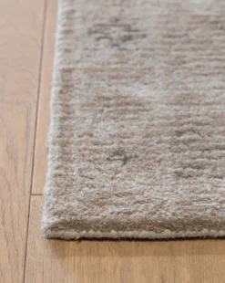 Siyara Hand-Tufted Wool Rug