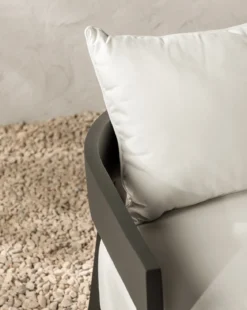 Vento Aluminum Sofa 68"