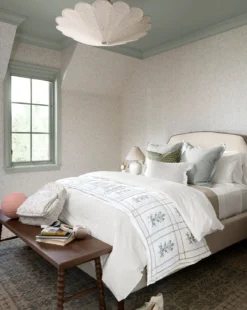 Willoughby Bed