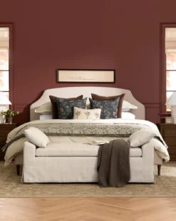 Willoughby Bed