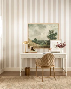 Wilshire Natural Hand-Tufted Wool Rug