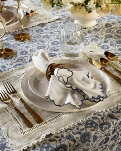 Wooden Interlocked Napkin Ring