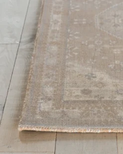 Zaragoza Hand-Tufted Wool Rug